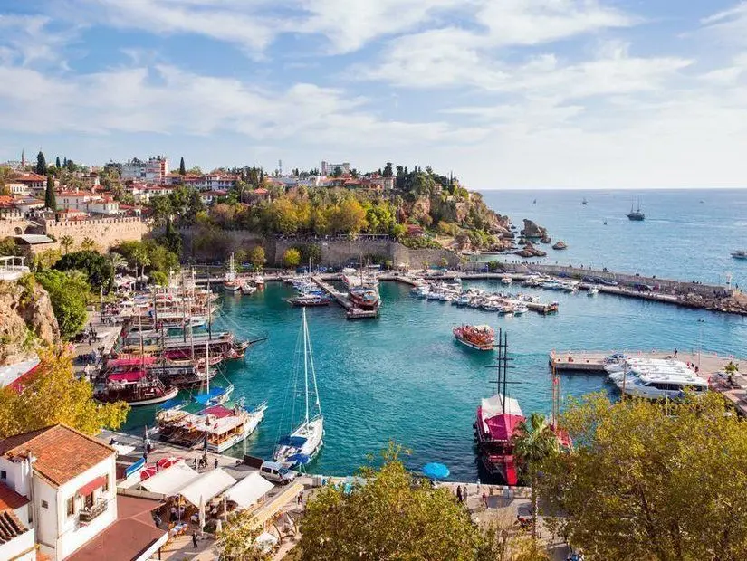 Antalya Gezilecek Yerler: Kiralık Araba ile Antalya Gezilecek Parklar ve Tarihi Yerler